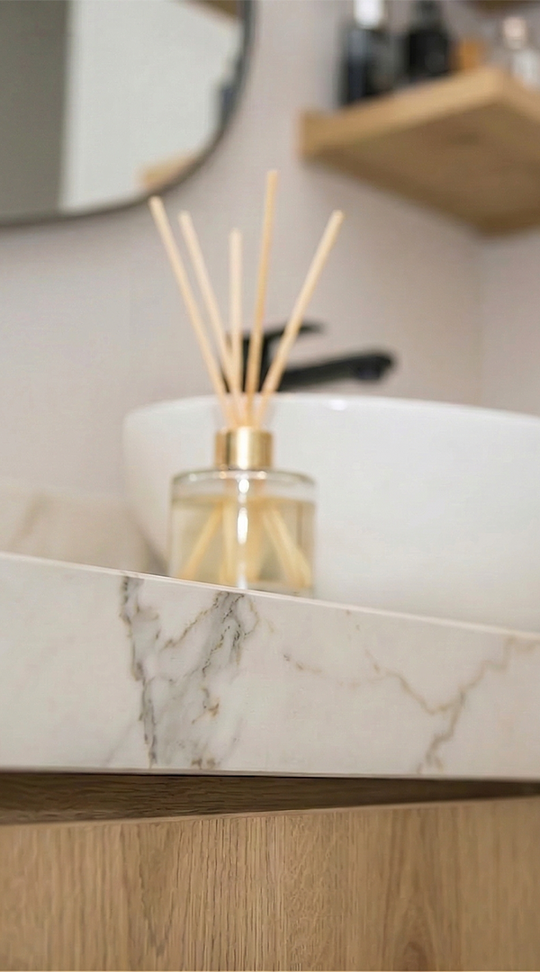 Feature center image