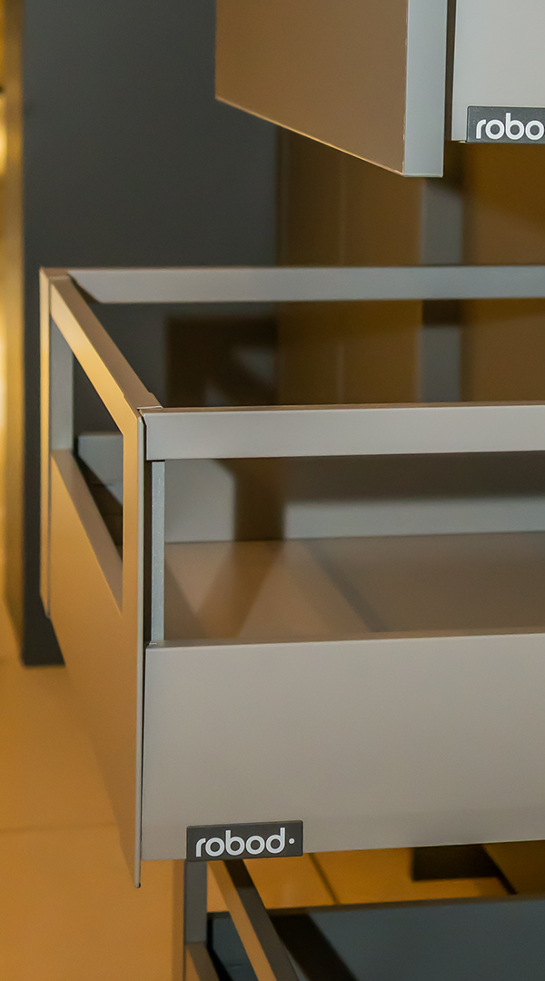 Feature center image