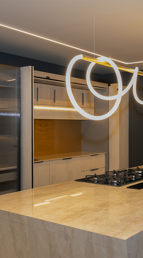 Feature center image