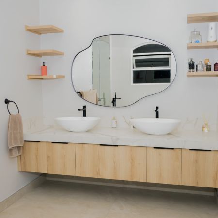 BESPOKE BATHROOM & BEDROOM VANITIES